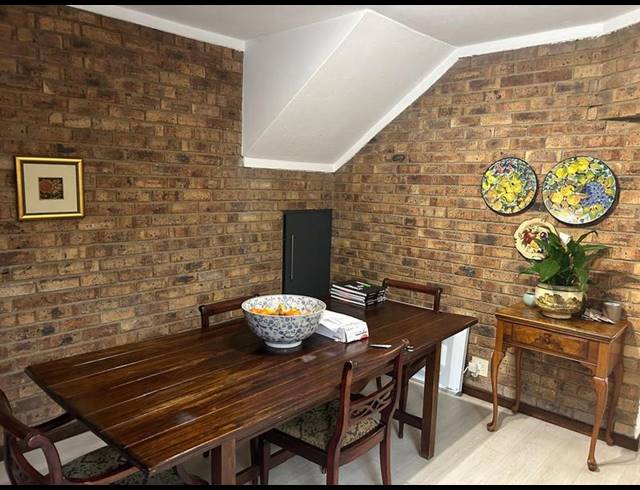 3 BEDROOM PROPERTY TO RENT IN MENLO PARK